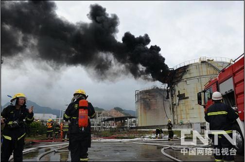 广东惠州一化工储罐起火五市消防联手五小时扑灭