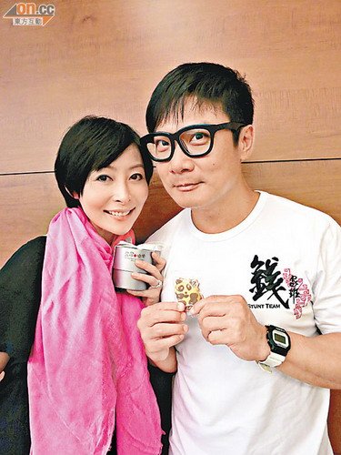 钱嘉乐汤盈盈今注册结婚 14日婚宴佘诗曼当伴娘