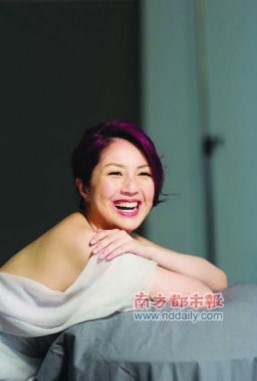 杨千嬅望身材变灯柱 梦想听儿子给自己唱歌