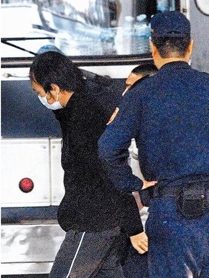 李宗瑞承认偷拍31女 愿每人赔4万只为回家过年