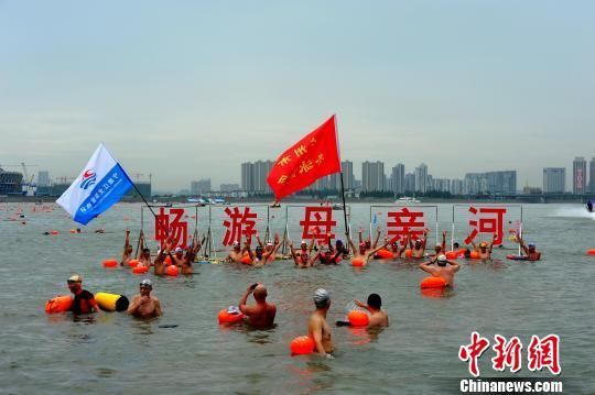 浙江地方环保局负责人下江游泳感觉水质不错(图)