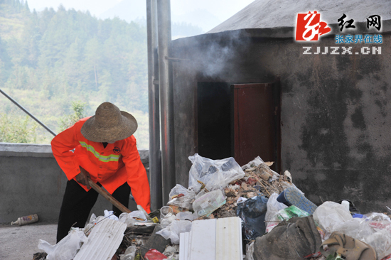 【2014年度环保世纪行】桑植廖家村镇垃圾焚烧炉变废为宝作用大