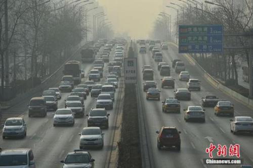 中石化在京经营油库及所有562座加油站已全部完成京六油品升级工作。来源：中石化供图。